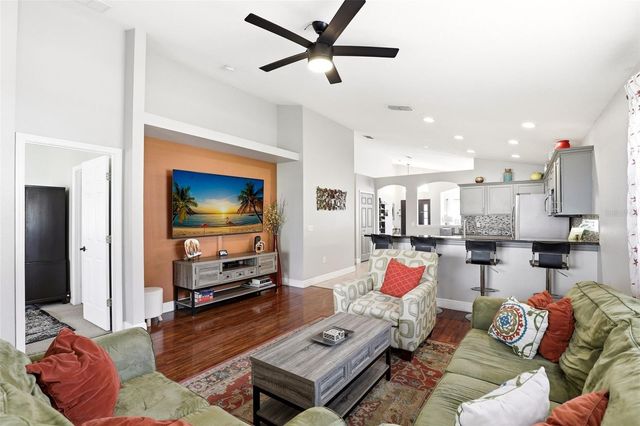 2501 BALMORAL DR, Kissimmee, FL 34744