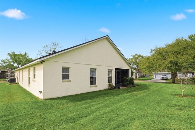 2501 BALMORAL DR, Kissimmee, FL 34744