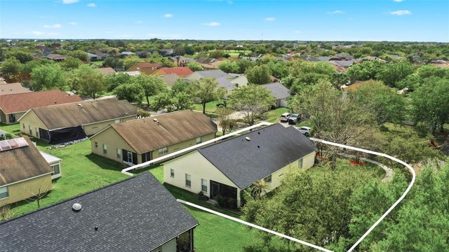 2501 BALMORAL DR, Kissimmee, FL 34744