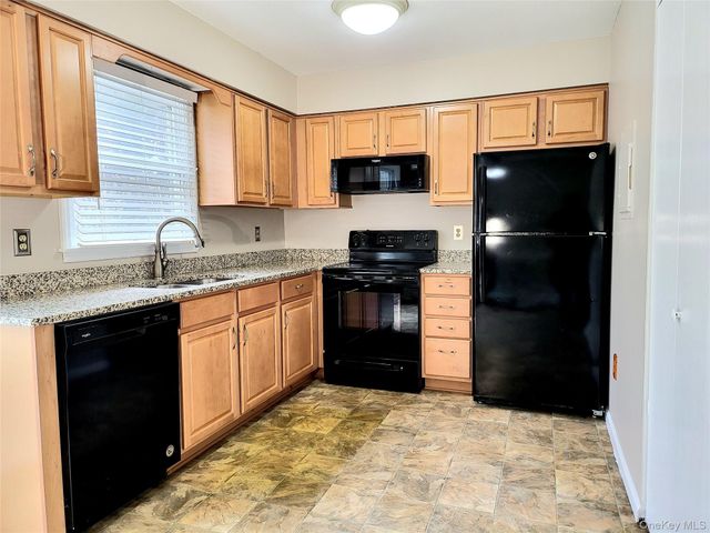 6 Maple Avenue, Goshen, NY 10924