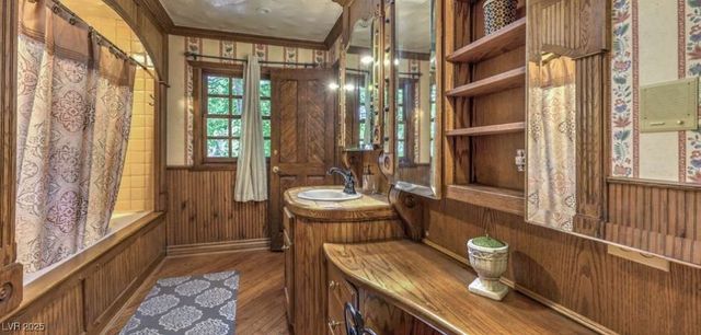 8213 Rancho Destino Road, Las Vegas, NV 89123