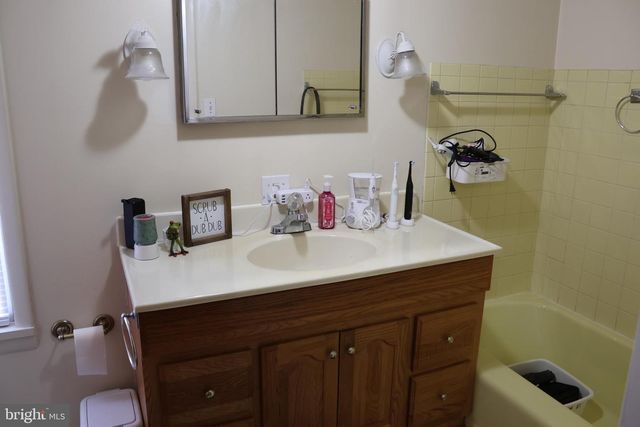 333 & 335 N CATHERINE ST, Middletown, PA 17057