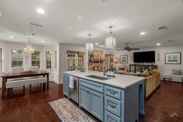 100 Greenwood Pl, Hattiesburg, MS 39402