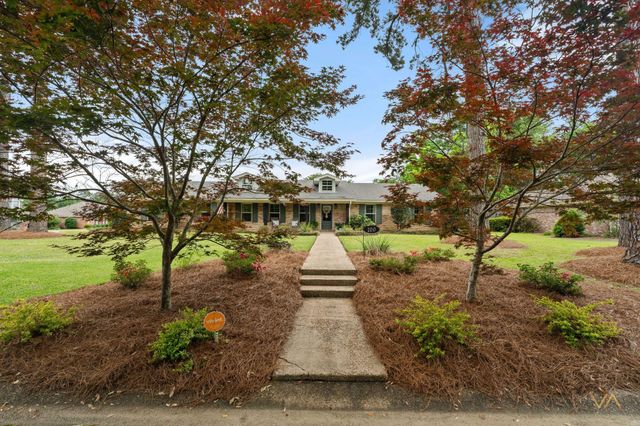 100 Greenwood Pl, Hattiesburg, MS 39402