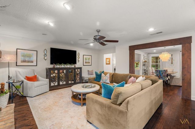 100 Greenwood Pl, Hattiesburg, MS 39402