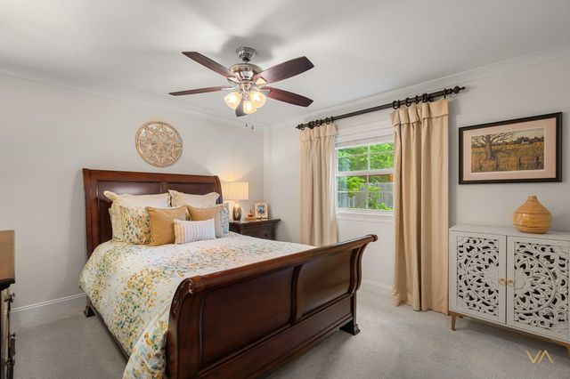 100 Greenwood Pl, Hattiesburg, MS 39402