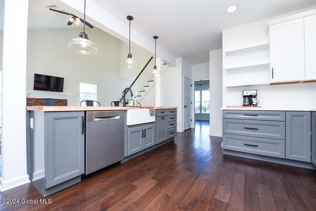 10 Hunter Court, Milton, NY 12020