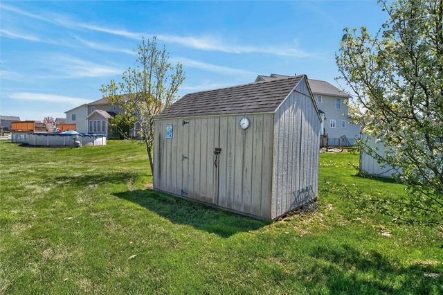 75 Westcombe Park, Henrietta, NY 14586