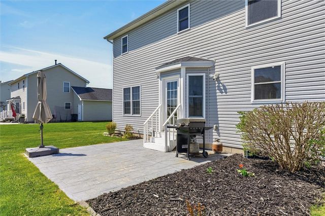 75 Westcombe Park, Henrietta, NY 14586
