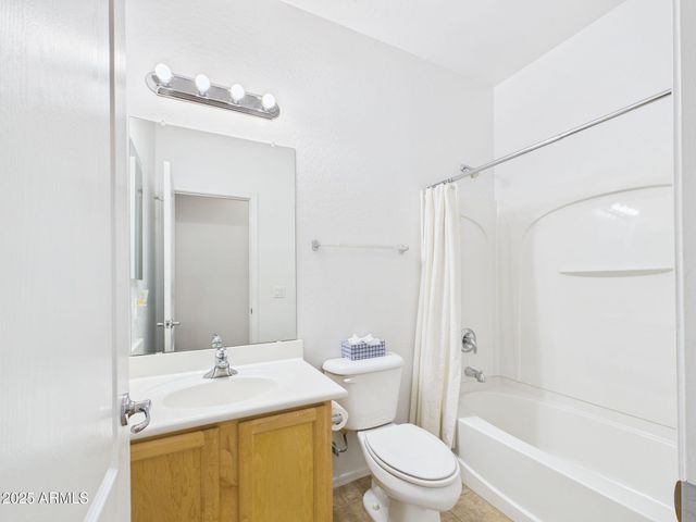 6334 S BLAKE Street, Gilbert, AZ 85298