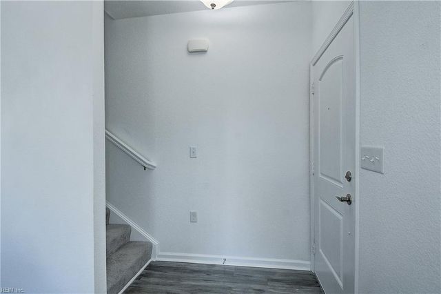 4053 Trenwith LN, Virginia Beach, VA 23456