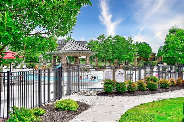 4053 Trenwith LN, Virginia Beach, VA 23456