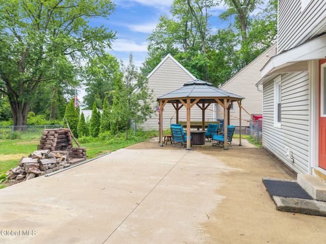 1146 Dunnsville Road, Rotterdam, NY 12306