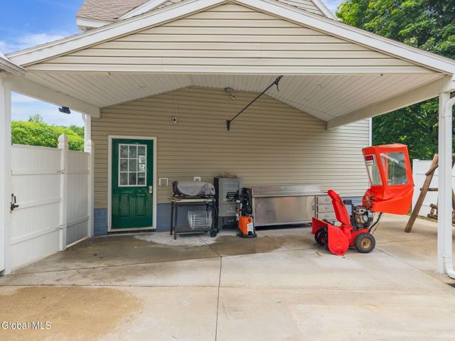 1146 Dunnsville Road, Rotterdam, NY 12306