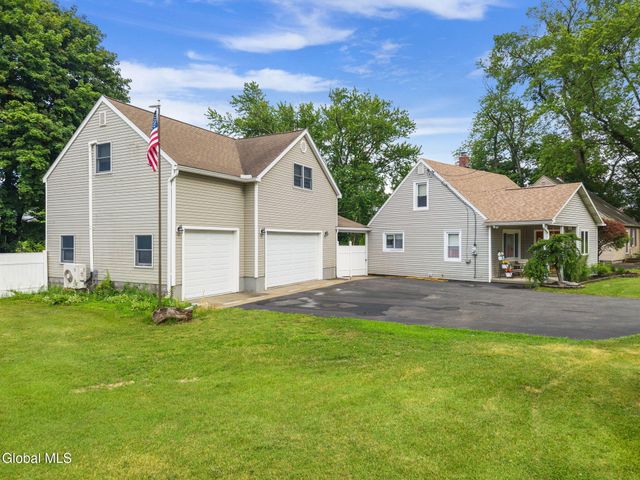 1146 Dunnsville Road, Rotterdam, NY 12306