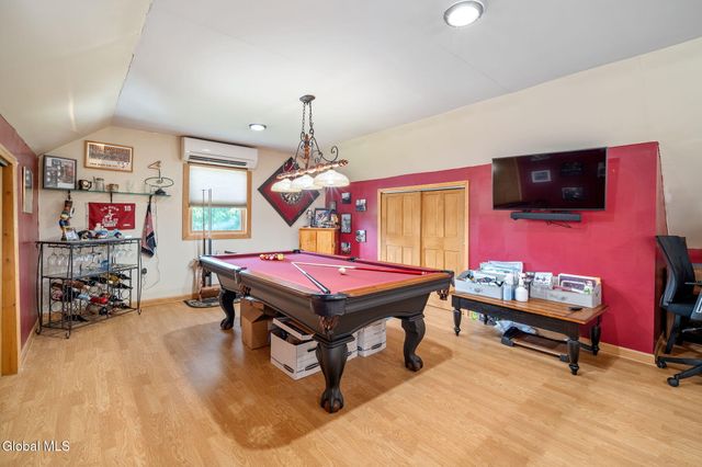 1146 Dunnsville Road, Rotterdam, NY 12306