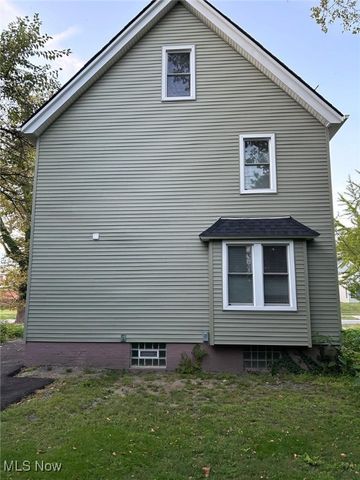 10524 Lee Avenue, Cleveland, OH 44106