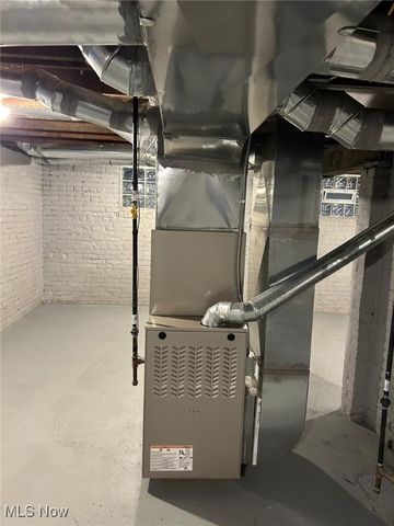 10524 Lee Avenue, Cleveland, OH 44106