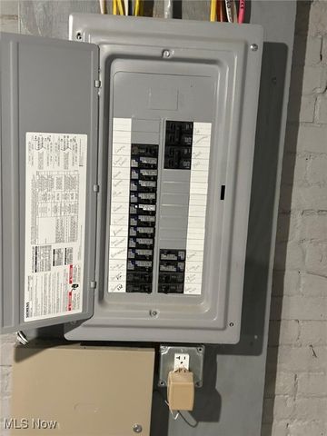 10524 Lee Avenue, Cleveland, OH 44106