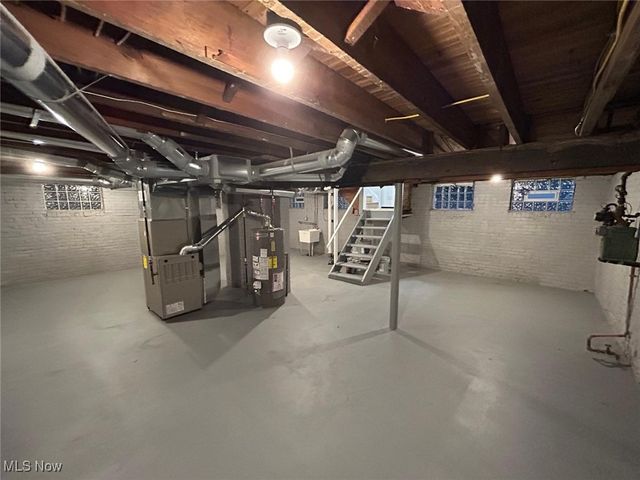 10524 Lee Avenue, Cleveland, OH 44106