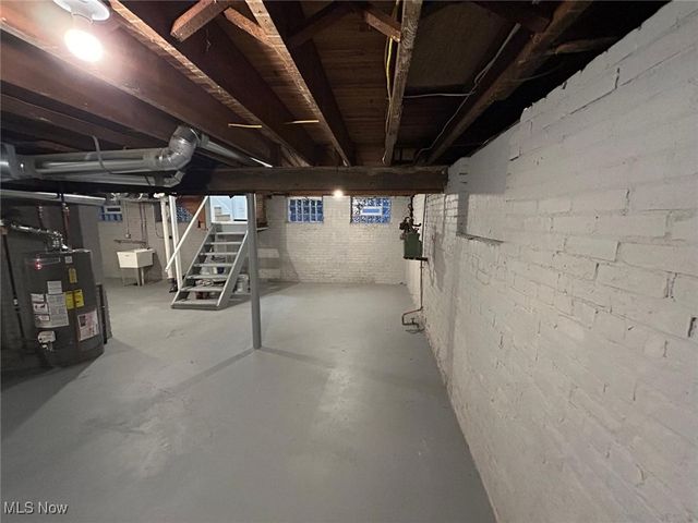 10524 Lee Avenue, Cleveland, OH 44106