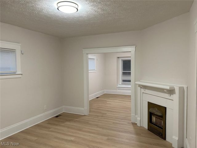 10524 Lee Avenue, Cleveland, OH 44106