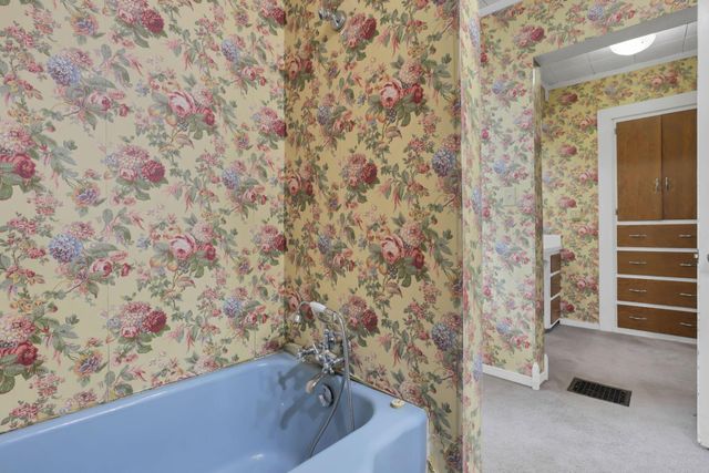 178 W Locust Street, Newark, OH 43055