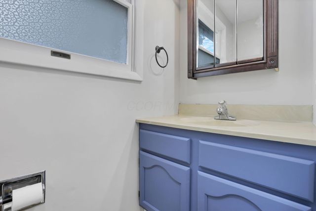 178 W Locust Street, Newark, OH 43055
