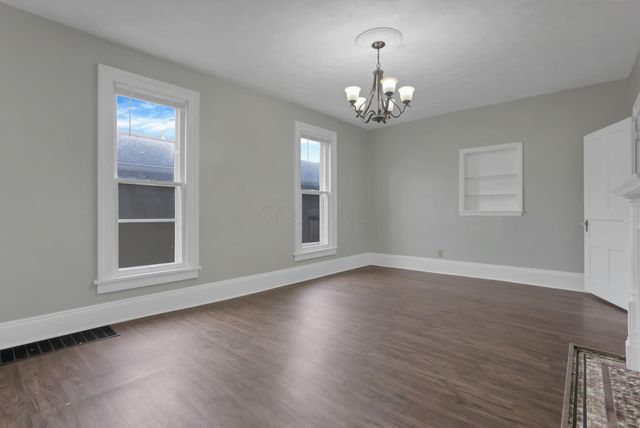178 W Locust Street, Newark, OH 43055