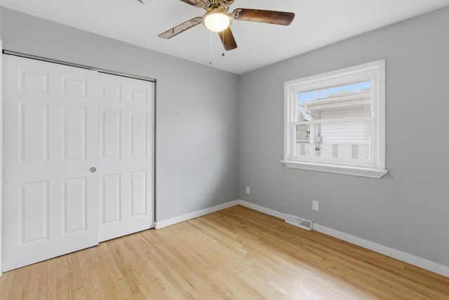 2619 Bolivar AVENUE, Saint Francis, WI 53235
