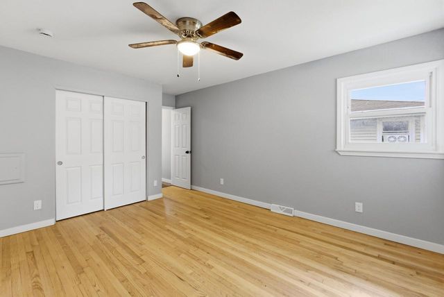 2619 Bolivar AVENUE, Saint Francis, WI 53235