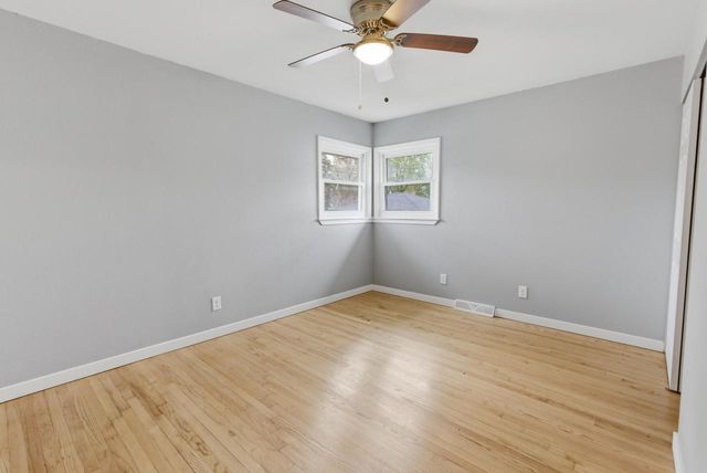 2619 Bolivar AVENUE, Saint Francis, WI 53235