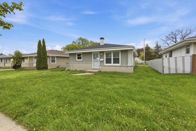 2619 Bolivar AVENUE, Saint Francis, WI 53235