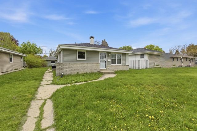 2619 Bolivar AVENUE, Saint Francis, WI 53235