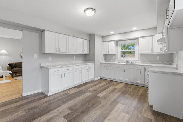 2619 Bolivar AVENUE, Saint Francis, WI 53235