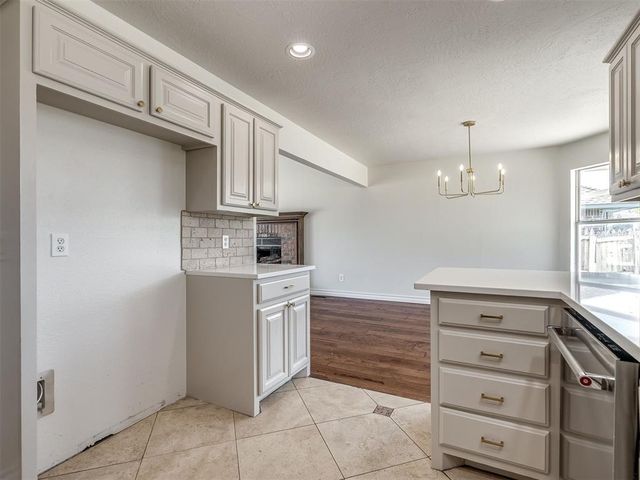2705 E Hills Drive, Oklahoma City, OK 73160