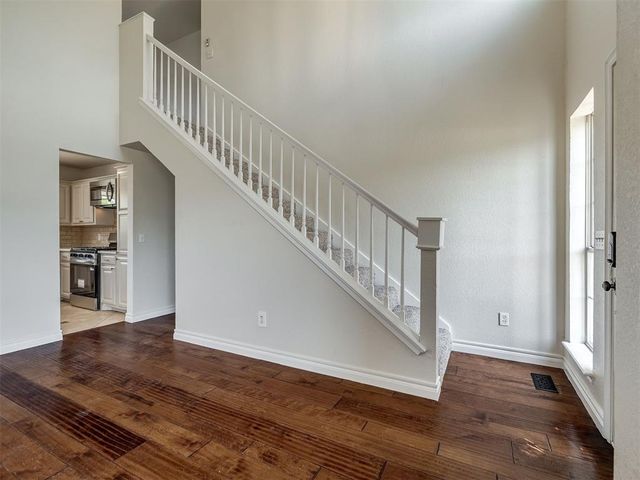 2705 E Hills Drive, Oklahoma City, OK 73160