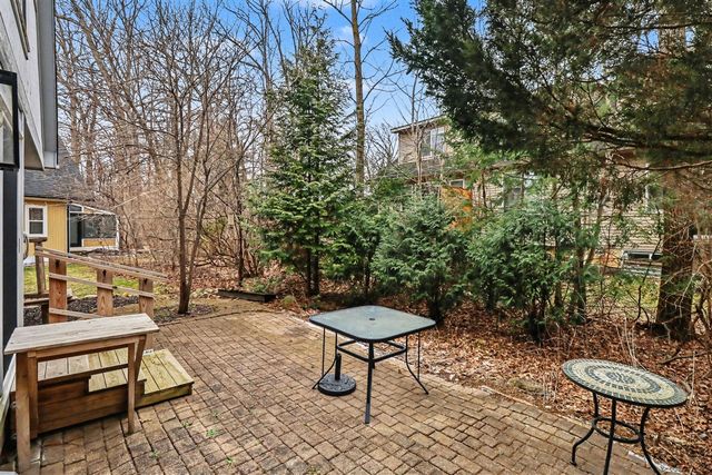 439 Sommerset Court, Ann Arbor, MI 48103