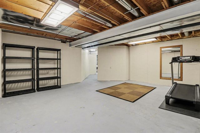 439 Sommerset Court, Ann Arbor, MI 48103