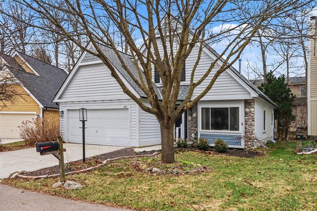 439 Sommerset Court, Ann Arbor, MI 48103