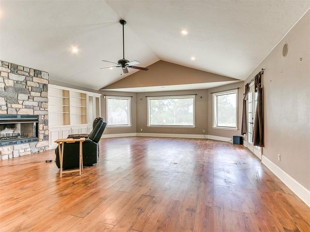 2401 156th NE Avenue, Norman, OK 73026