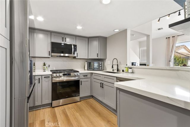932 N Turner, Ontario, CA 91764