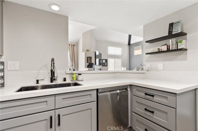932 N Turner, Ontario, CA 91764