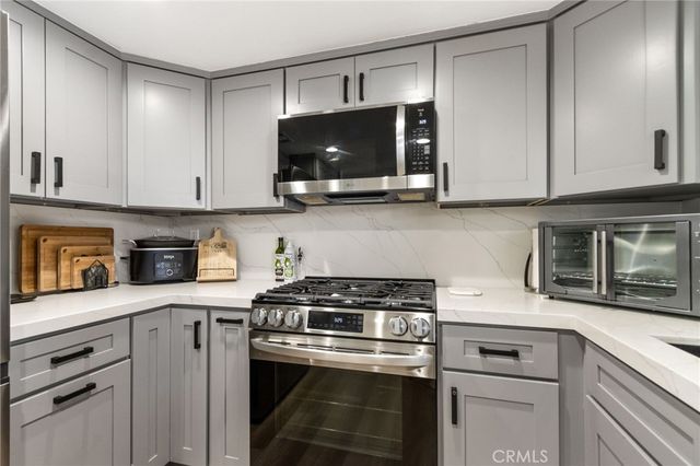 932 N Turner, Ontario, CA 91764