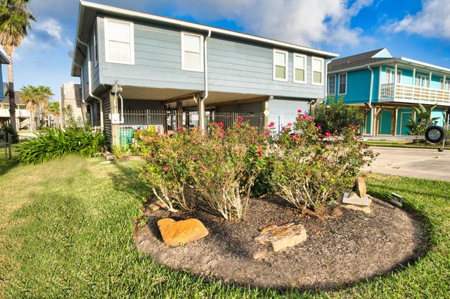 123 Four Master Road, Freeport, TX 77541