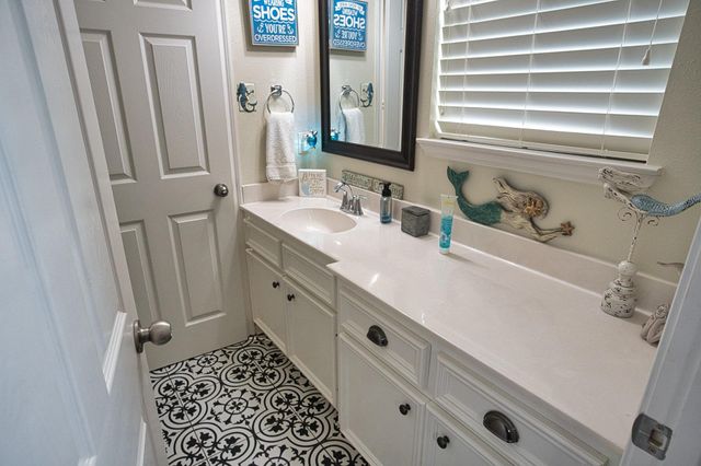 123 Four Master Road, Freeport, TX 77541