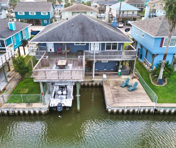 123 Four Master Road, Freeport, TX 77541