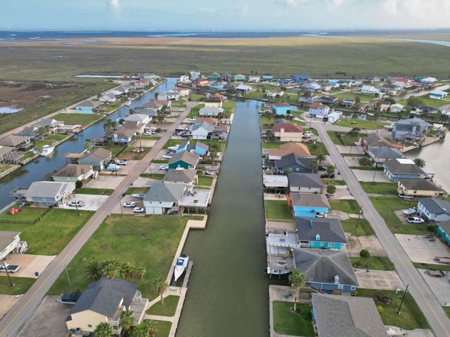 123 Four Master Road, Freeport, TX 77541