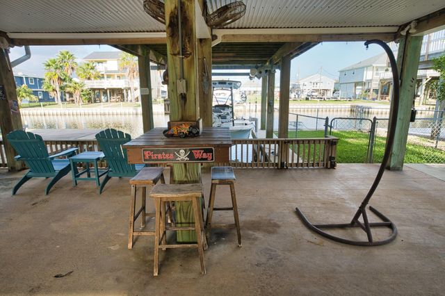 123 Four Master Road, Freeport, TX 77541