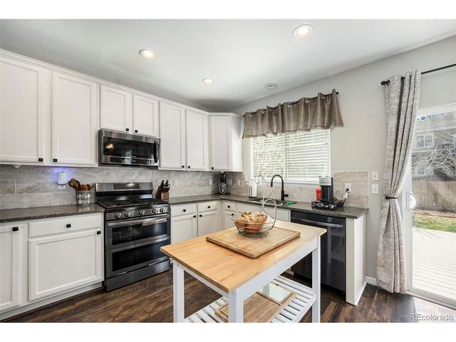 24702 E Hoover Pl, Aurora, CO 80016